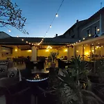 Restaurant L'art Des Mets By Cote Jardin 3*