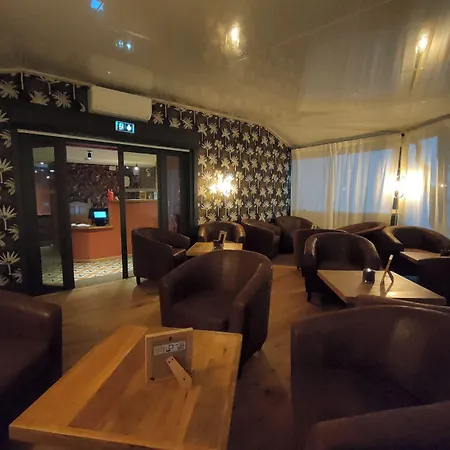 Restaurant L'art Des Mets By Côté Jardin 3*