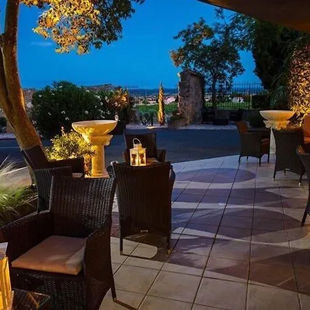 Restaurant L'art Des Mets By Côté Jardin 3* Conilhac-Corbières
