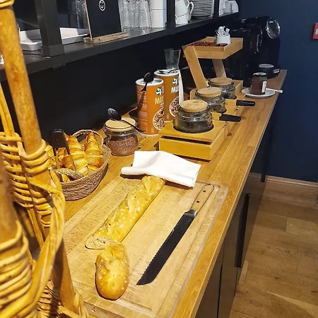 Hotel Restaurant L'art Des Mets By Côté Jardin 3*